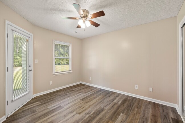 Photo - Westpointe Apartments