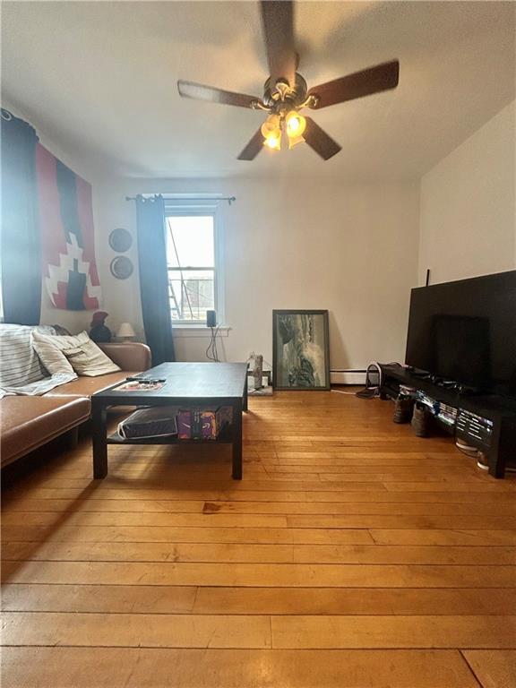 Building Photo - 378 Thames St Unit 3 Rental