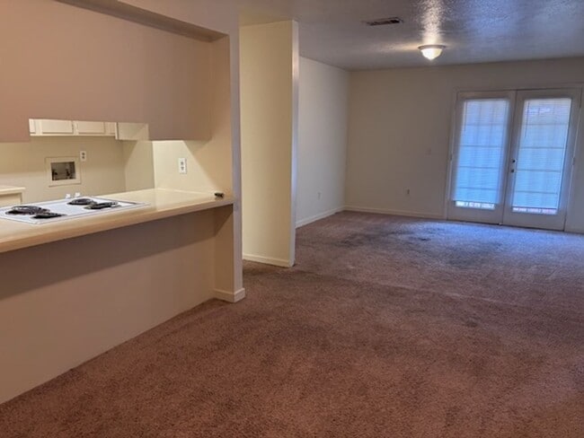 Photo - 836 Riverview Dr Unit Apt B-7