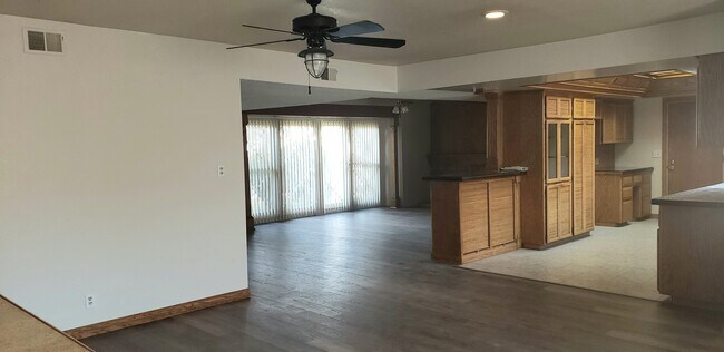 Photo - 3222 Oak Knoll Dr