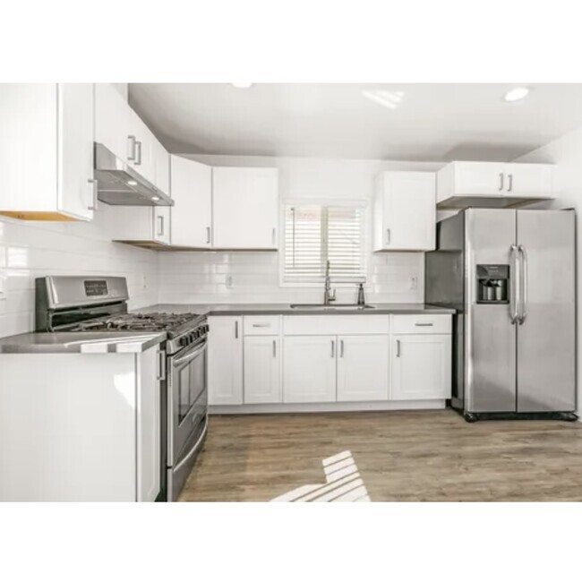 Building Photo - 2013 N Corlett Ave Rental