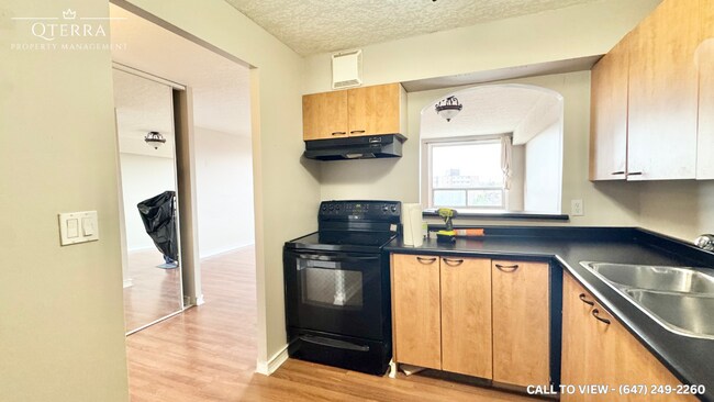 Photo - 18 Holborn Crt Unit 18 Holborn Ct, Kitchener,