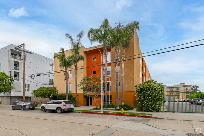 Photo - Bedford Arbors Apartments