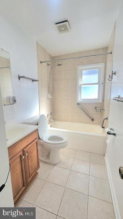 Photo - 14707 Brook Dr