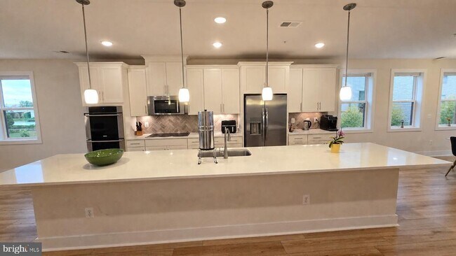 Photo - 44768 Tiverton Sq