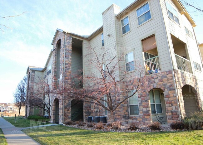 Building Photo - 5620 Fossil Creek Pkwy Unit 7204