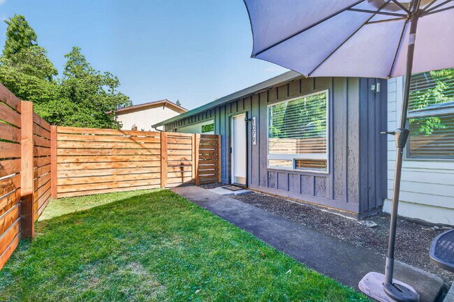 Photo - 1079 Bellview Ave