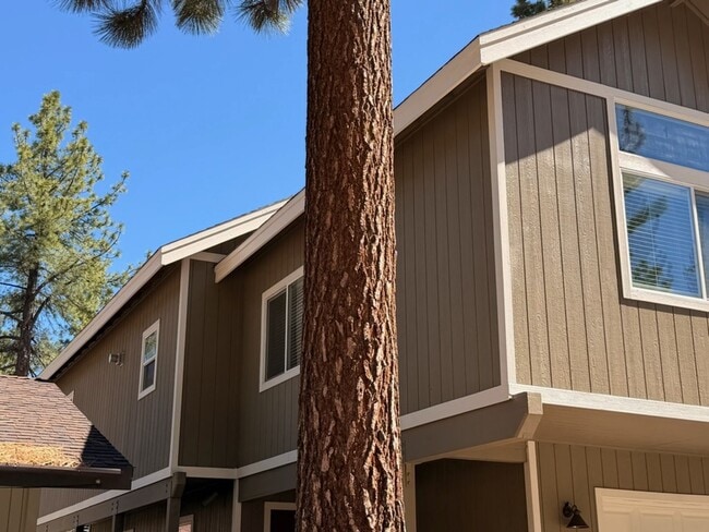 Photo - Lovely, recently remodeled 3Bd townhouse duplex! Available for viewing now! Call me to inquire to...