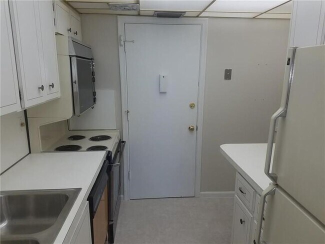 Photo - 2200 NE 66th St Unit 1427