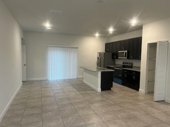 2343 W Swanson Dr