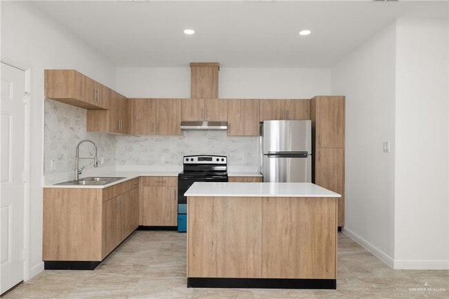 Photo - 18 Vision St Unit A