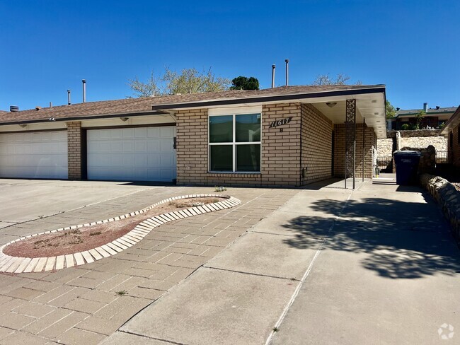 Building Photo - 11617 Soberana Ln Rental