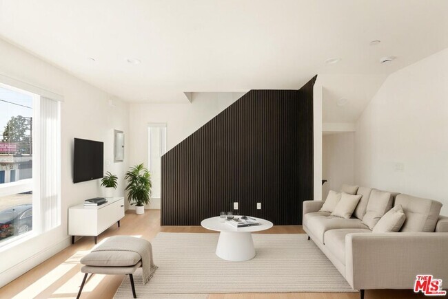 Building Photo - 2700 Fletcher Dr Unit 3045 Rental