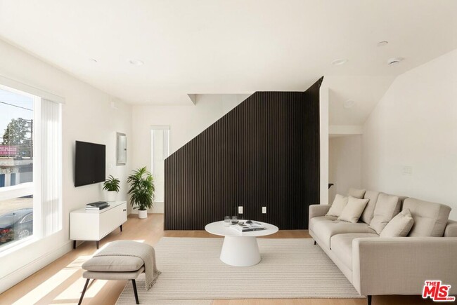 Photo - 2700 Fletcher Dr Unidad 3045 Rental