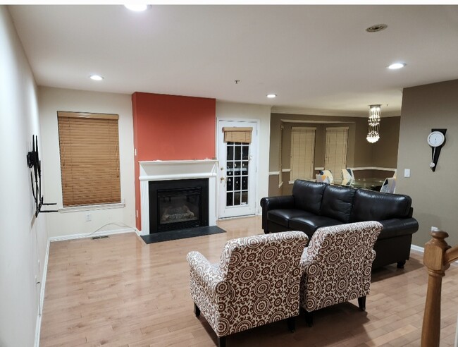 Photo - 7 Marina Dr Townhome
