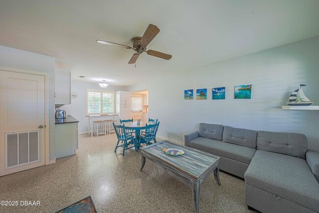 Photo - 3948 Cardinal Blvd