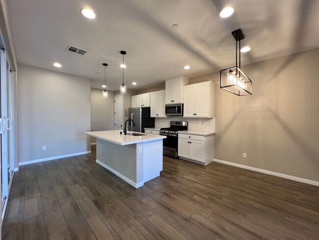 Photo - 534 Celebratory Pl