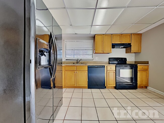 5008 Dollarway Ct
