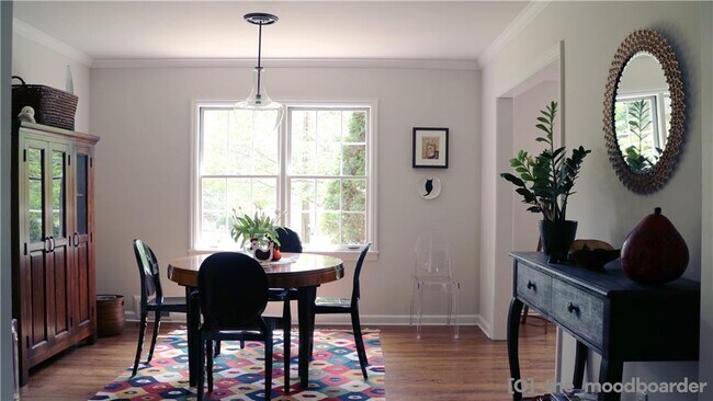 Photo - 4840 Kendall Ct NE