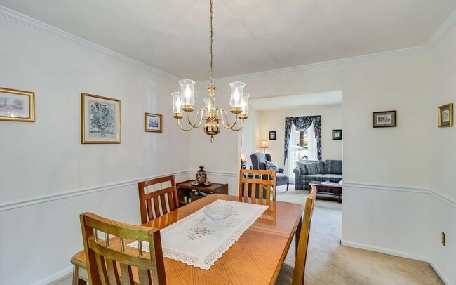 Photo - 15411 Pine Tree Ct