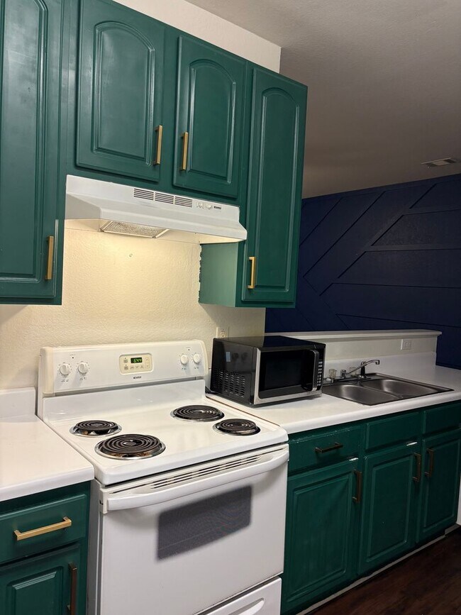 Photo - 2726 Snapfinger Manor