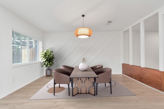 Building Photo - 1365 Country Pl Dr