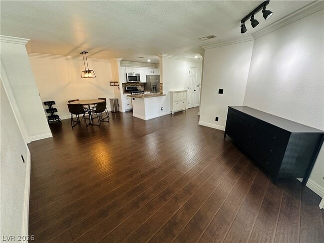 Photo - 2200 S Fort Apache Rd Unidad 2251