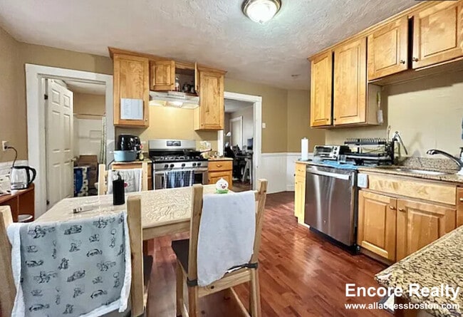 Photo - 8 Eldora St Unit 2