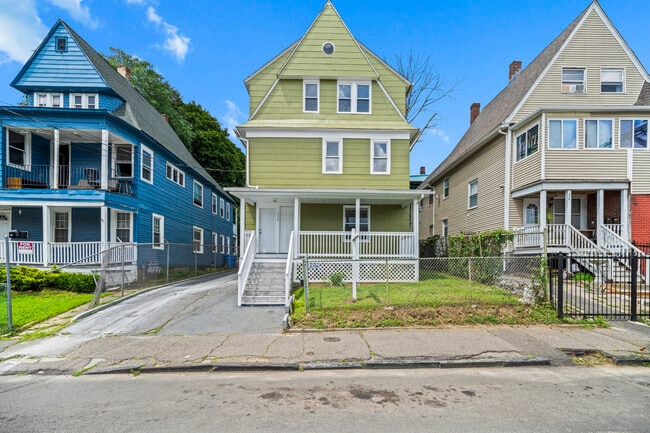 Building Photo - 220 Hillside Ave Unit 1 Rental
