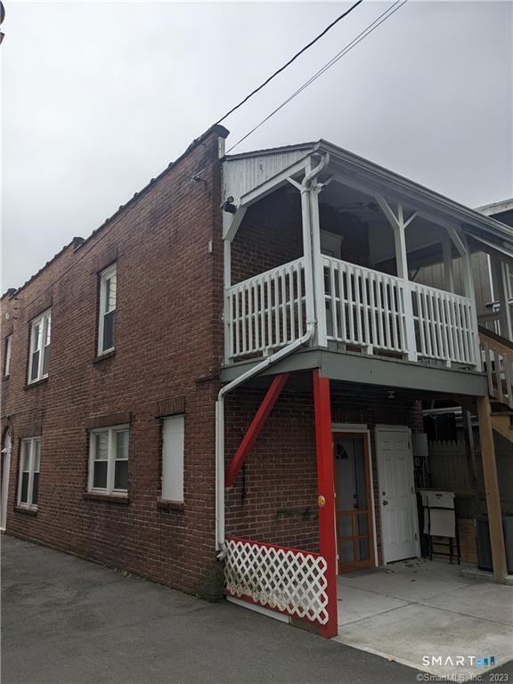23 1/2 1st St Unit 2