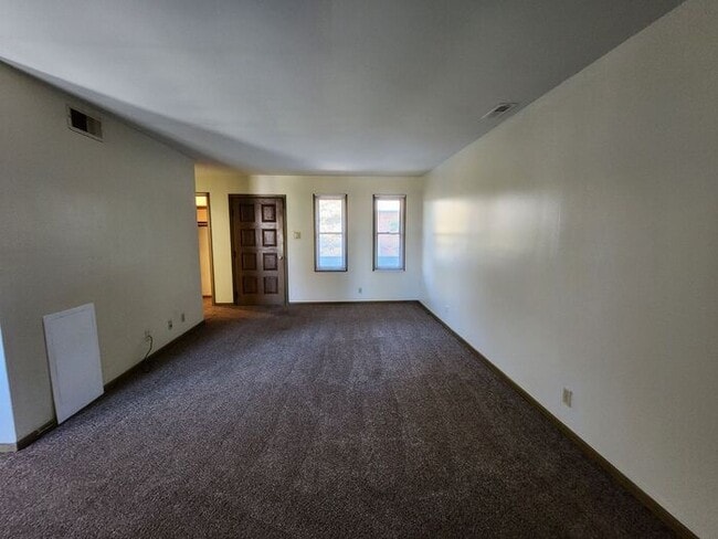 Photo - 1 Bedroom Apartment-Upper Apartment