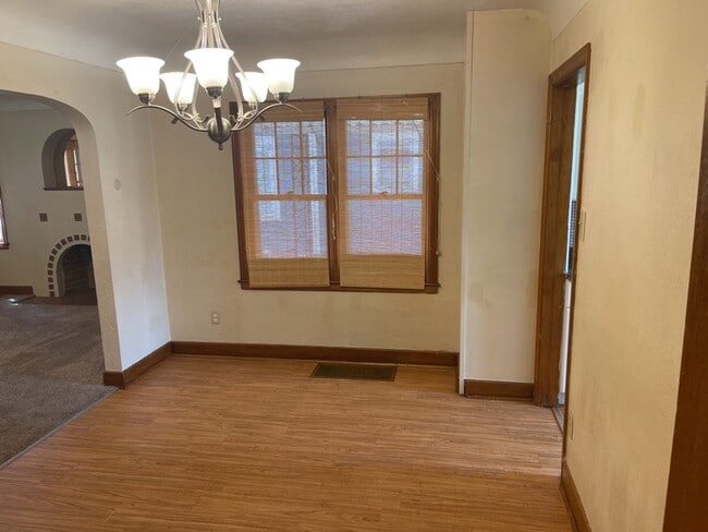 Photo - 4 Bedroom - PRE-LEASE FOR JUNE