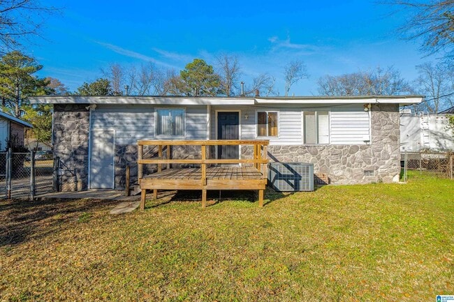 Photo - 1425 66th St