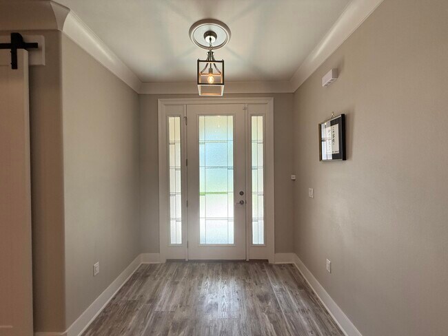 Photo - 1002 Gloria Ave