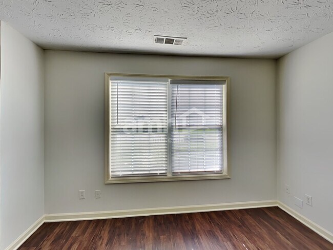 Photo - 1535 Margate Ct NW