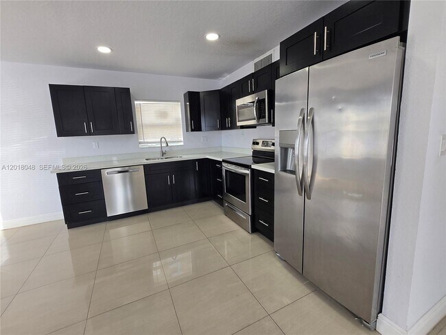 Photo - 1707 NW 68th Terrace Unidad 1