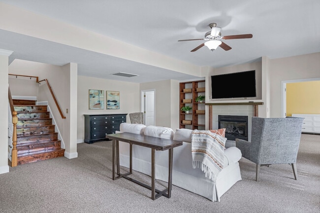 Photo - 25 Nader Ave Unidad SI ID1590571P