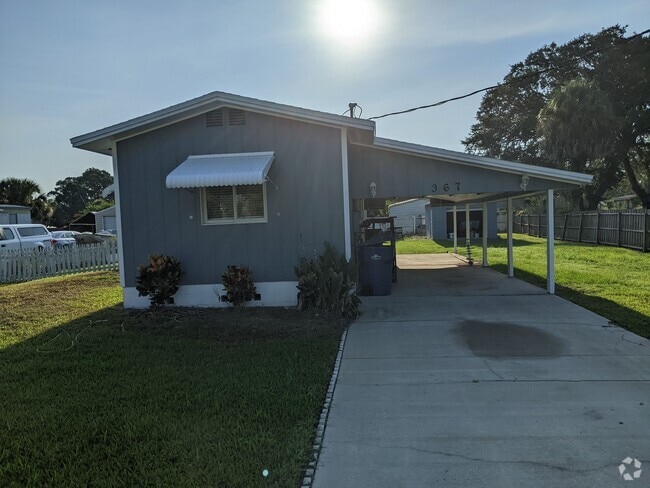 Building Photo - 367 Beehive Dr Rental