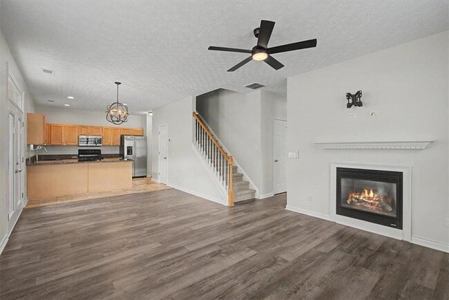 Photo - 980 Windcroft Cir NW