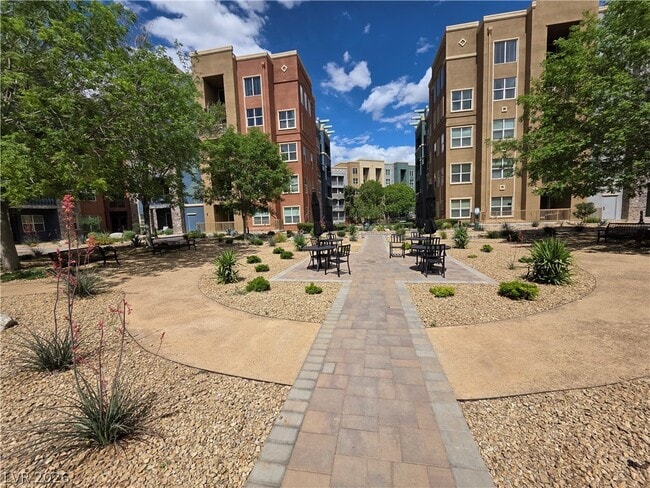 Photo - 62 E Serene Ave Unidad 225