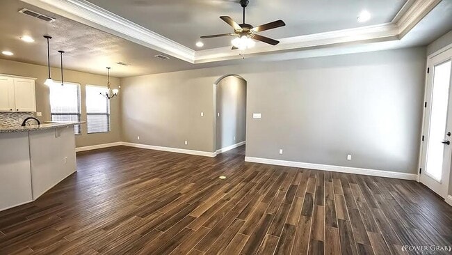 Photo - 14 Cornwall Dr