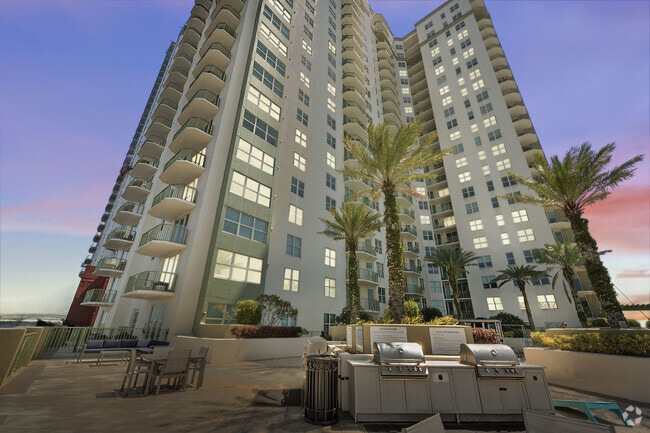 Building Photo - The Strand Rental