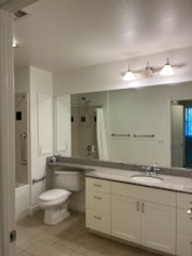 Photo - Epic REA - Great 1 BR/1 BA Condo w/Parking... Unit #2114