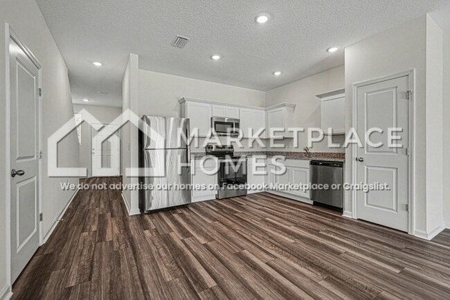 Photo - 11777 Sylvia St