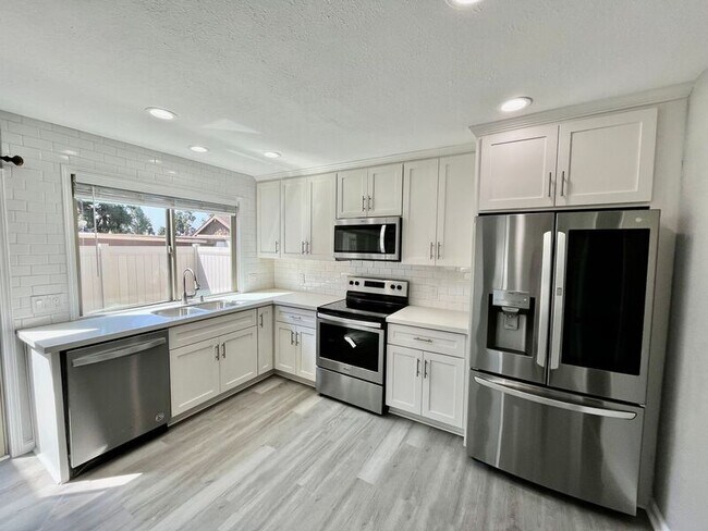 Photo - 6813 Parkside Ave