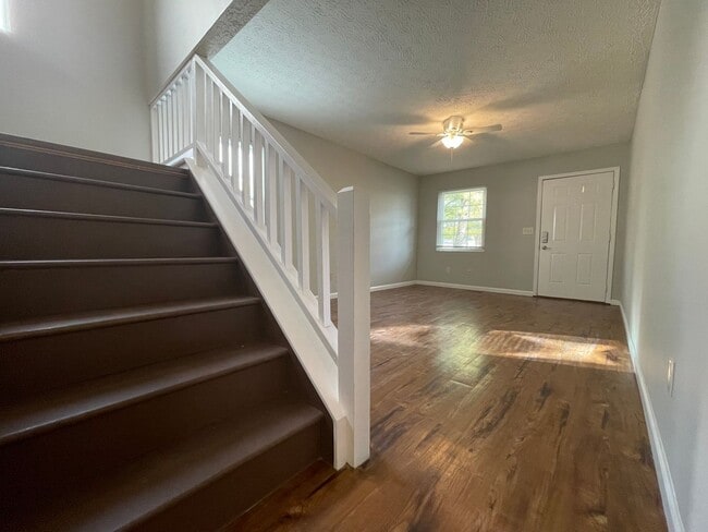 Photo - 4821 Lady Jane Ave