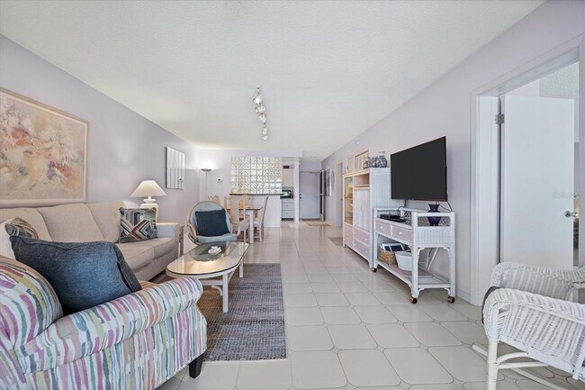 Photo - 500 S Washington Dr Unit 5B