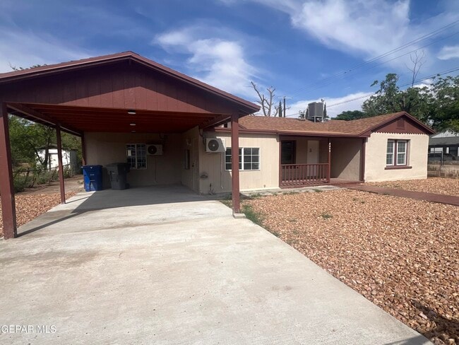 Photo - 8405 Pinon St