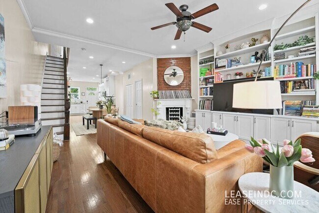 Photo - 318 U St NW