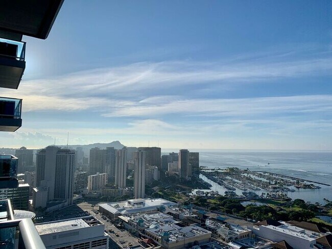 Photo - The Central: Large 3 Bed, 3 Bath Condo w/ ... Unit 4109